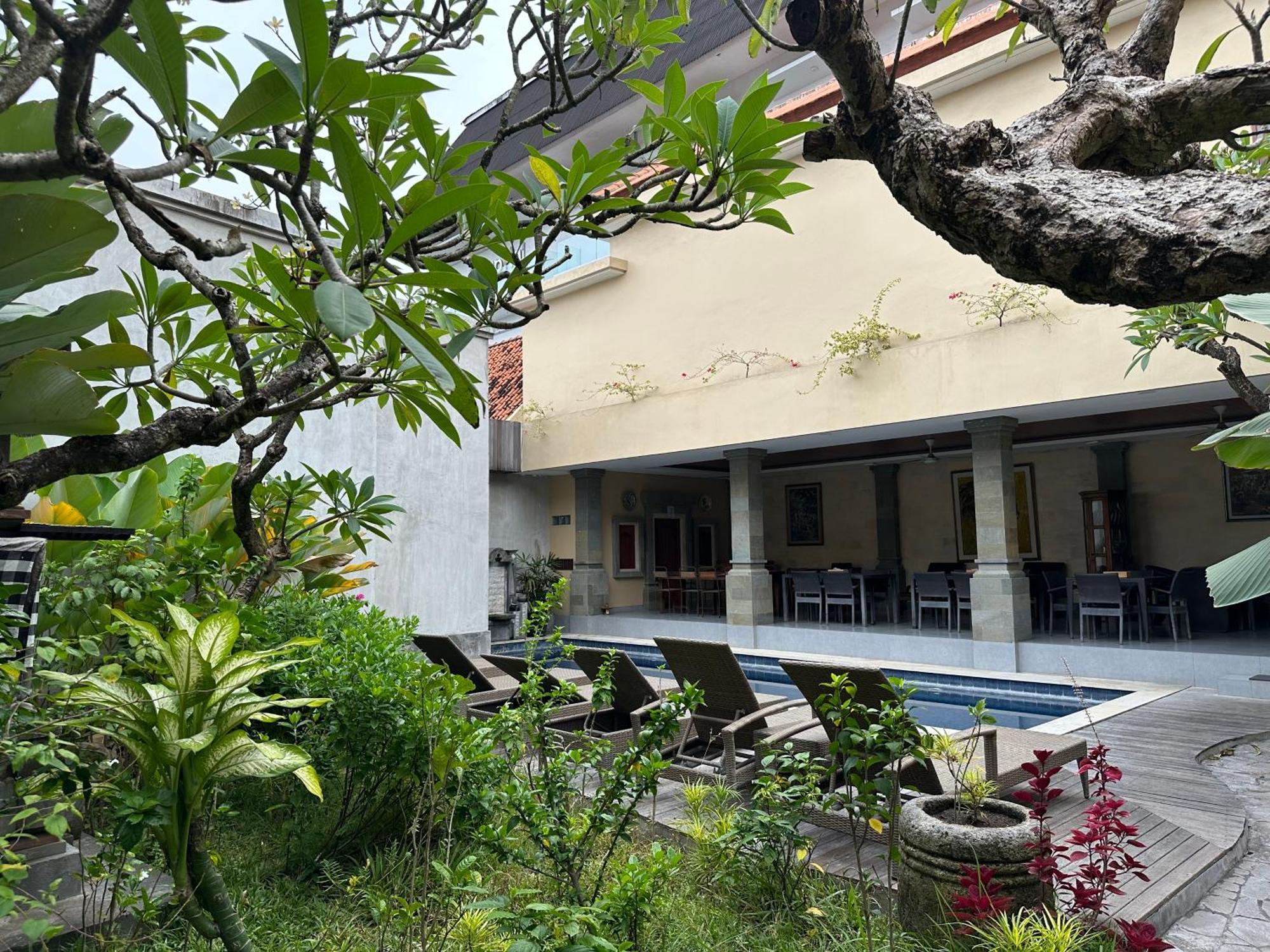 Villa Bunga Hotel Seminyak  Luaran gambar